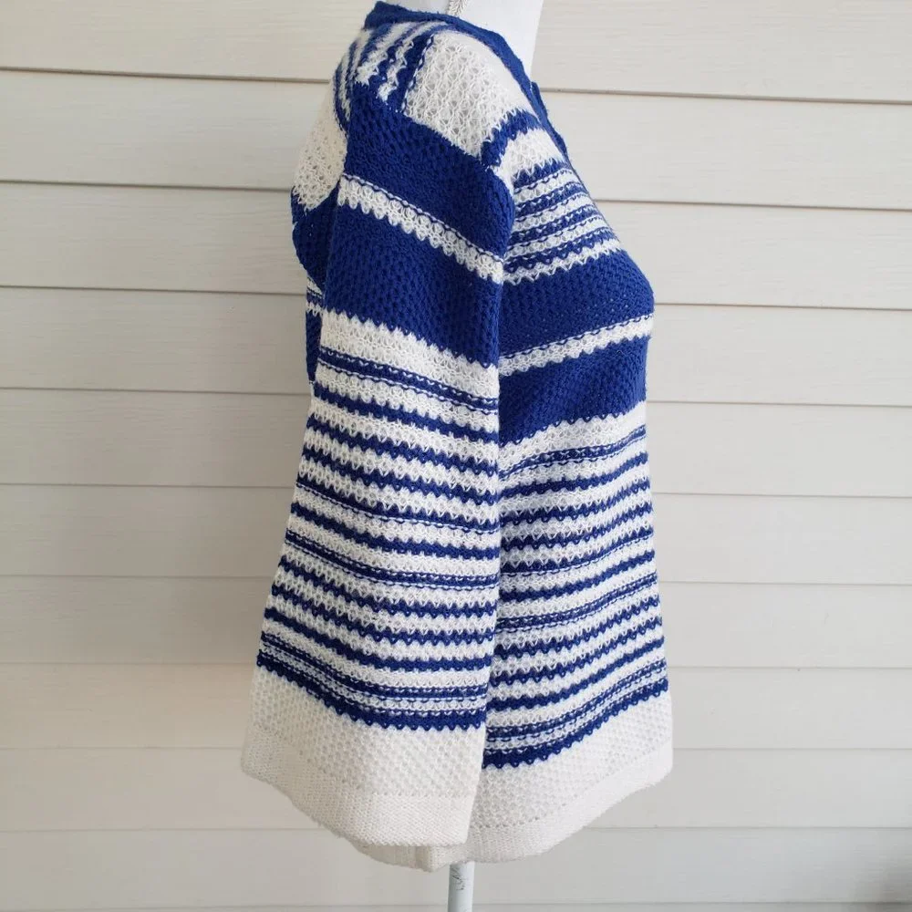Vintage 70s V-neck Sweater With 3/4 Length Bell Sleeves By Joyce
